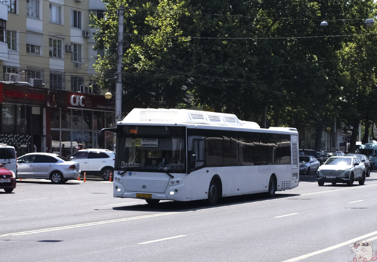 Simferopol, LiAZ-5292.67 (CNG) # АВ 257 82