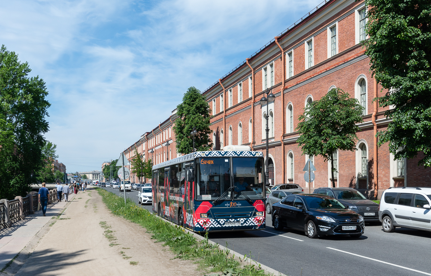 Saint Petersburg, NefAZ-52994-40-42 # 5586