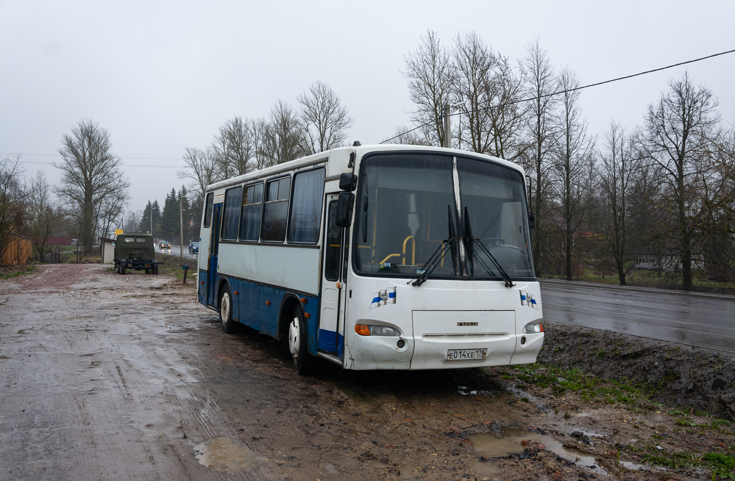 Leningrad Oblast, PAZ-4230-03 # Е 014 ХЕ 178
