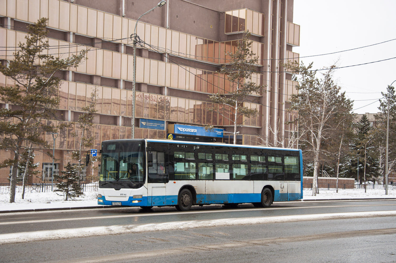 Pavlodar, Huanghai DD6129S15 No. 923 AA 14