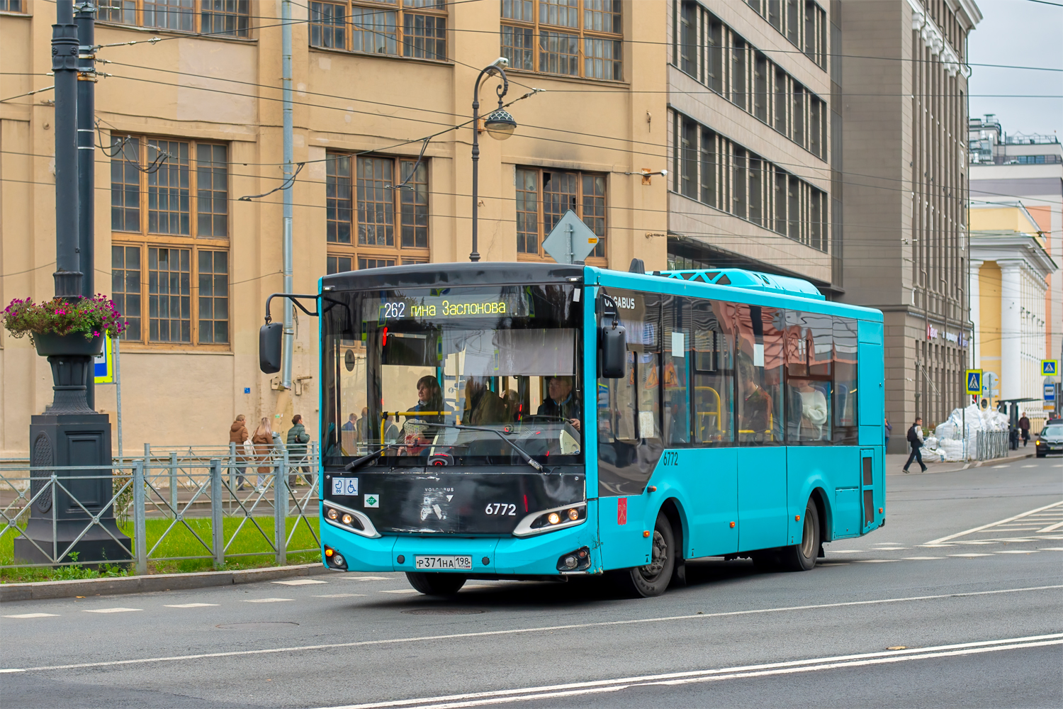 Saint Petersburg, Volgabus-4298.G4 (LNG) # 6772